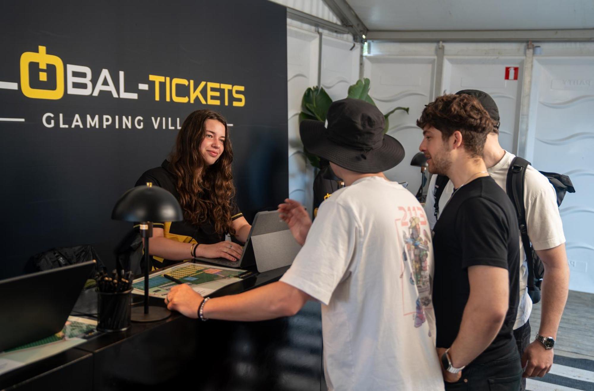 Global-Tickets Village Spa-弗朗科尔尚 外观 照片